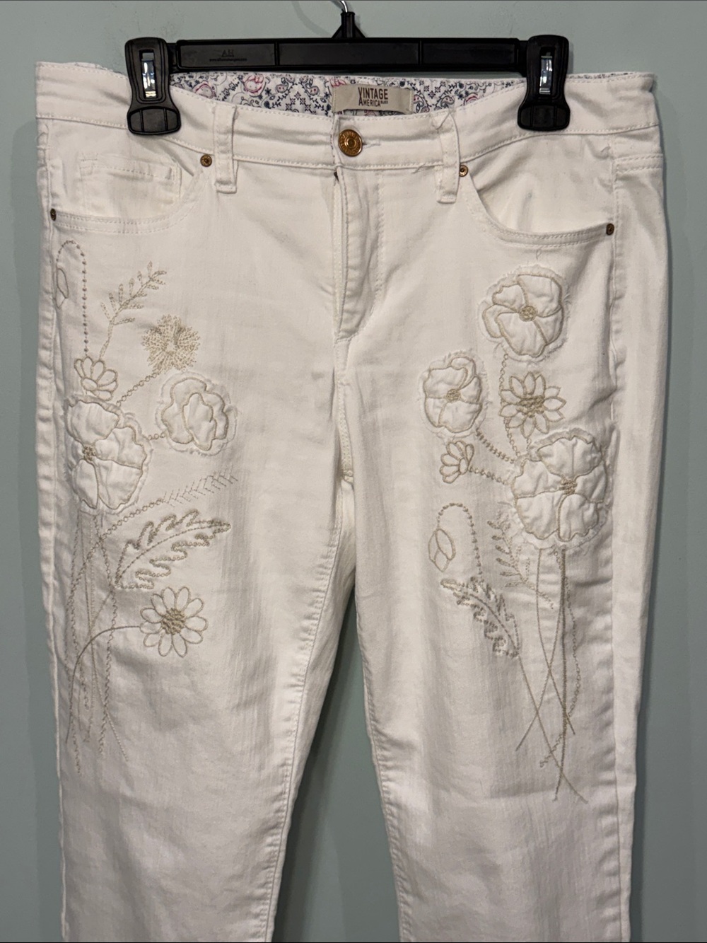 Vintage America White Cropped Jeans with Tonal Floral Embroidery